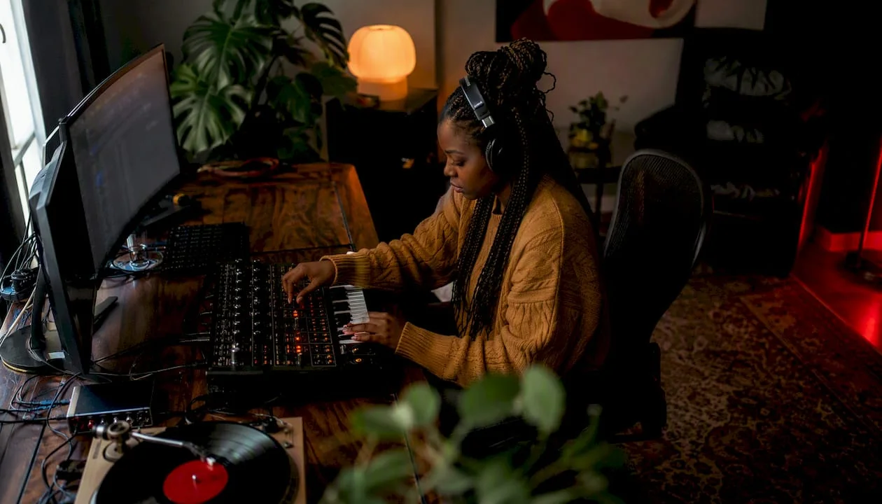 Alternative R&B Genre Explained: Origins, Sound, and Artists